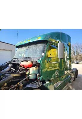 FREIGHTLINER COLUMBIA 120 CAB