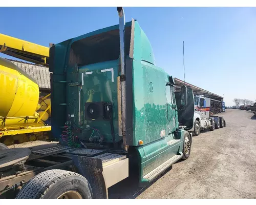 FREIGHTLINER COLUMBIA 120 CAB