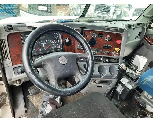 FREIGHTLINER COLUMBIA 120 CAB