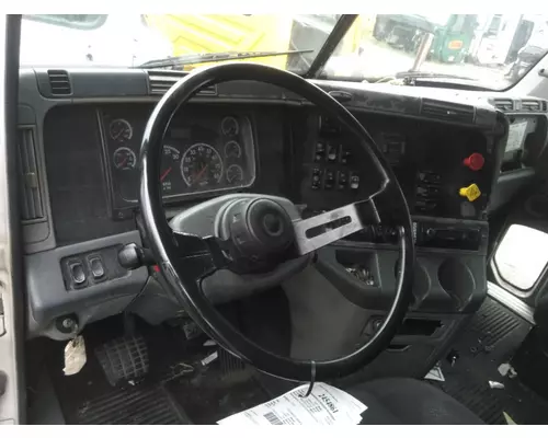 FREIGHTLINER COLUMBIA 120 CAB
