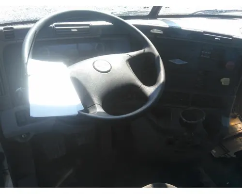FREIGHTLINER COLUMBIA 120 CAB