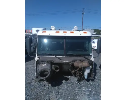 FREIGHTLINER COLUMBIA 120 CAB