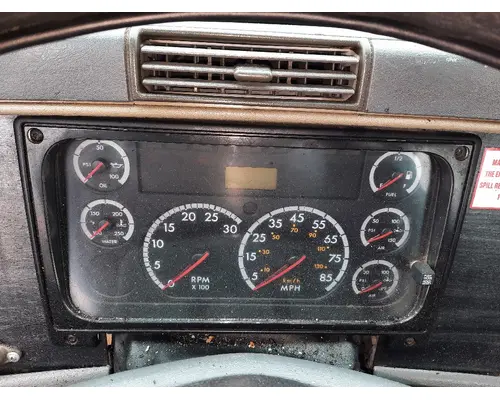 FREIGHTLINER COLUMBIA 120 CAB