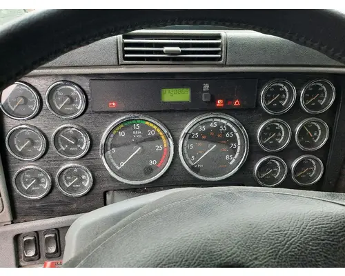 FREIGHTLINER COLUMBIA 120 CAB