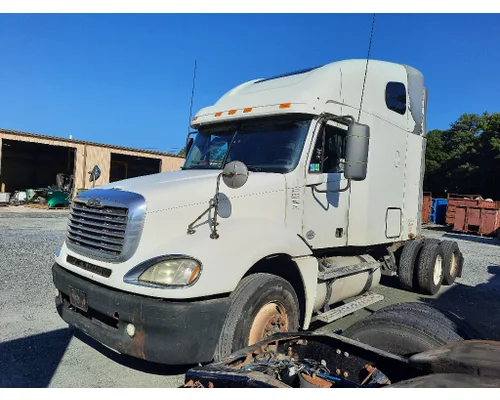 FREIGHTLINER COLUMBIA 120 CAB