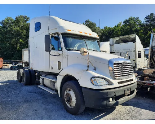 FREIGHTLINER COLUMBIA 120 CAB