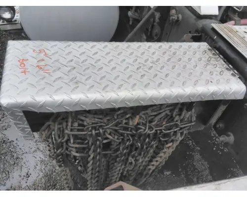 FREIGHTLINER COLUMBIA 120 CHAIN HANGER