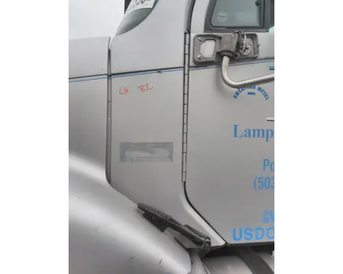 FREIGHTLINER COLUMBIA 120 COWL