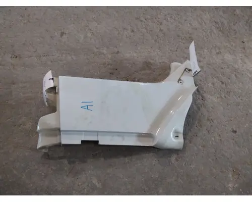 FREIGHTLINER COLUMBIA 120 COWL