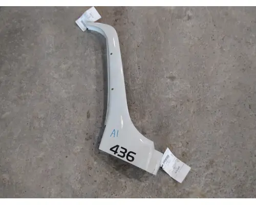 FREIGHTLINER COLUMBIA 120 COWL