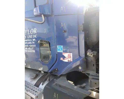 FREIGHTLINER COLUMBIA 120 COWL