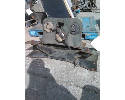 FREIGHTLINER COLUMBIA 120 CROSSMEMBER