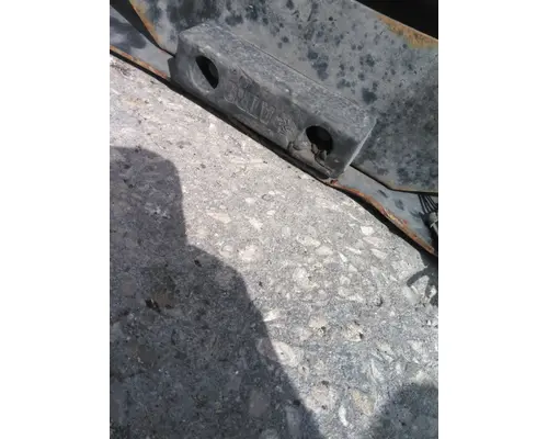 FREIGHTLINER COLUMBIA 120 CROSSMEMBER