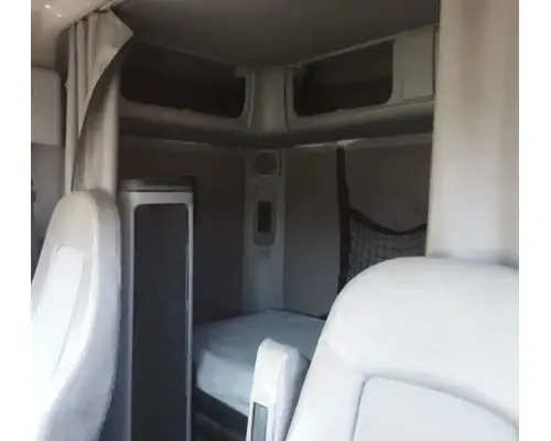 FREIGHTLINER COLUMBIA 120 Cab Assembly