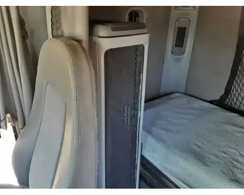 FREIGHTLINER COLUMBIA 120 Cab Assembly