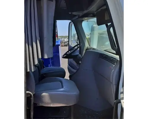 FREIGHTLINER COLUMBIA 120 Cab Assembly