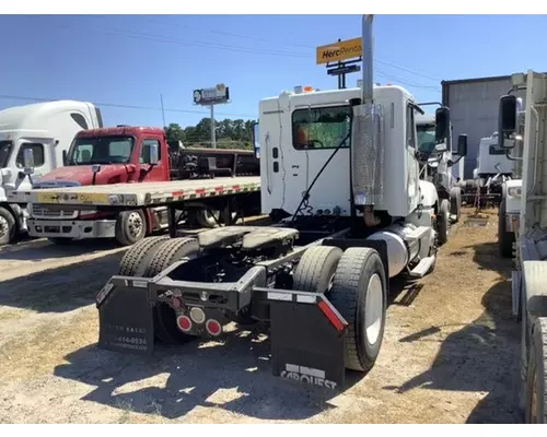 FREIGHTLINER COLUMBIA 120 Cab