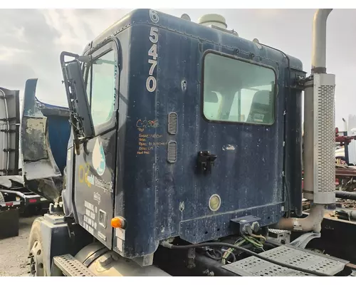 FREIGHTLINER COLUMBIA 120 Cab