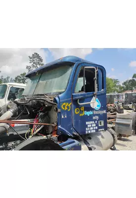 FREIGHTLINER COLUMBIA 120 Cab