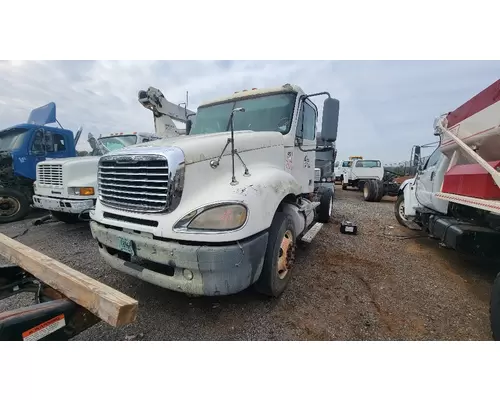 FREIGHTLINER COLUMBIA 120 Complete Vehicle