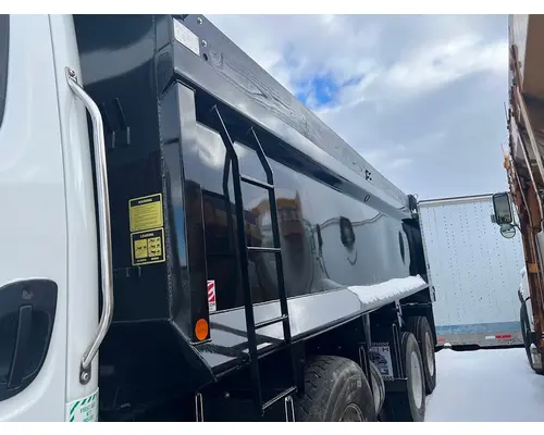 FREIGHTLINER COLUMBIA 120 Complete Vehicle