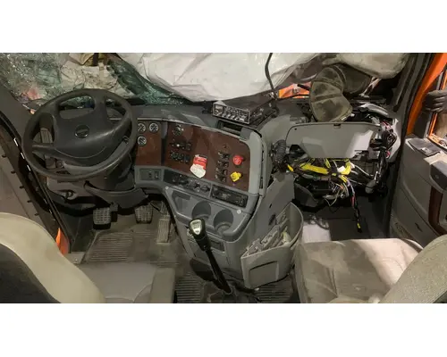 FREIGHTLINER COLUMBIA 120 Complete Vehicle