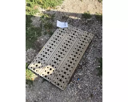 FREIGHTLINER COLUMBIA 120 DECK (CATWALK) STEP