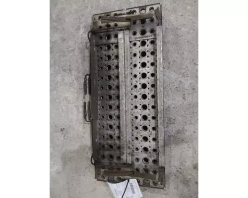 FREIGHTLINER COLUMBIA 120 DECK (CATWALK) STEP