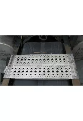 FREIGHTLINER COLUMBIA 120 DECK (CATWALK) STEP