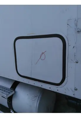 FREIGHTLINER COLUMBIA 120 DOOR, COMPARTMENT