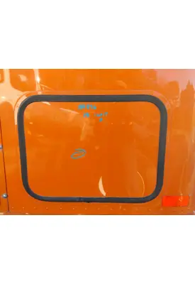 FREIGHTLINER COLUMBIA 120 DOOR, COMPARTMENT