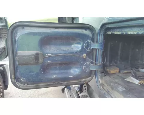 FREIGHTLINER COLUMBIA 120 DOOR, COMPARTMENT