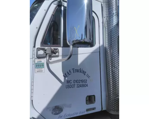 FREIGHTLINER COLUMBIA 120 DOOR ASSEMBLY, FRONT