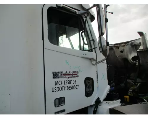 FREIGHTLINER COLUMBIA 120 DOOR ASSEMBLY, FRONT