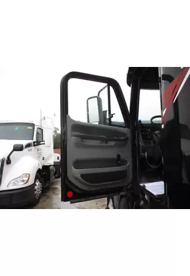 FREIGHTLINER COLUMBIA 120 DOOR ASSEMBLY, FRONT