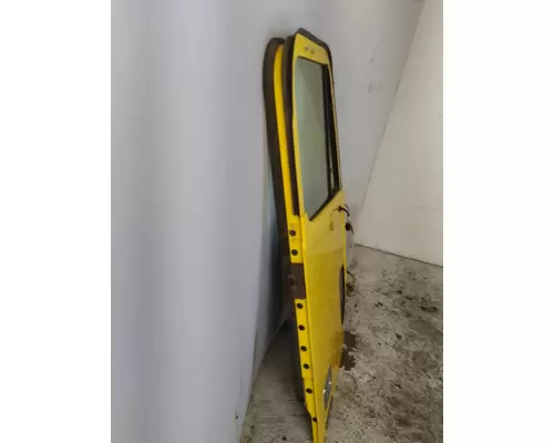 FREIGHTLINER COLUMBIA 120 DOOR ASSEMBLY, FRONT