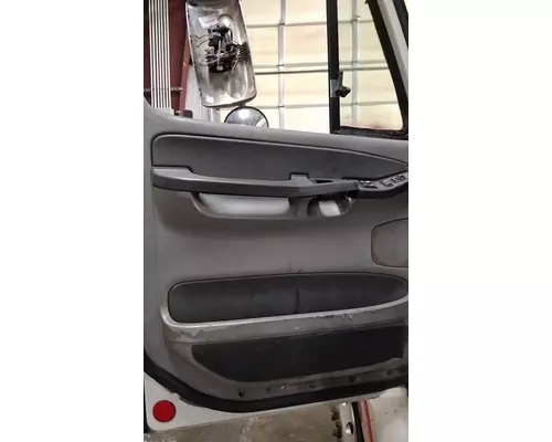 FREIGHTLINER COLUMBIA 120 DOOR ASSEMBLY, FRONT