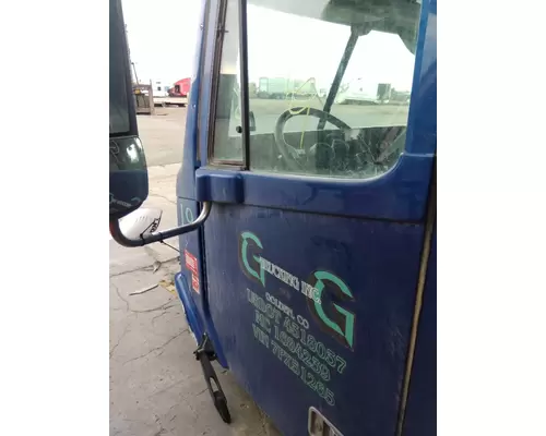 FREIGHTLINER COLUMBIA 120 DOOR ASSEMBLY, FRONT