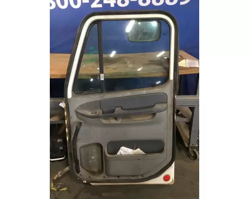 FREIGHTLINER COLUMBIA 120 DOOR ASSEMBLY, FRONT