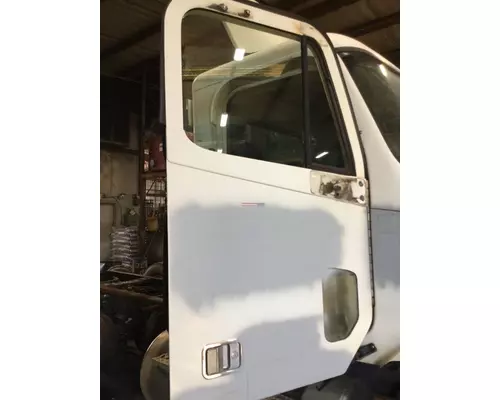 FREIGHTLINER COLUMBIA 120 DOOR ASSEMBLY, FRONT