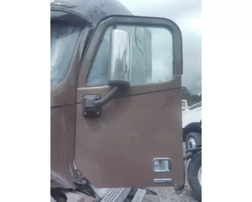 FREIGHTLINER COLUMBIA 120 DOOR ASSEMBLY, FRONT