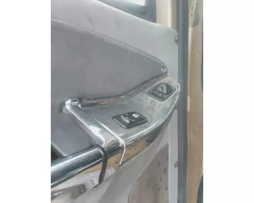 FREIGHTLINER COLUMBIA 120 DOOR ASSEMBLY, FRONT