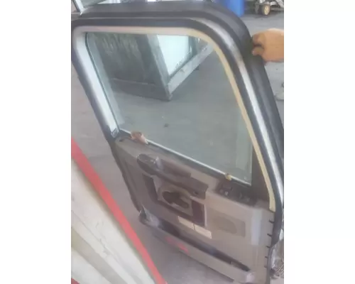 FREIGHTLINER COLUMBIA 120 DOOR ASSEMBLY, FRONT