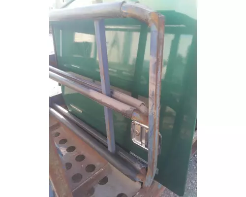 FREIGHTLINER COLUMBIA 120 DOOR ASSEMBLY, FRONT