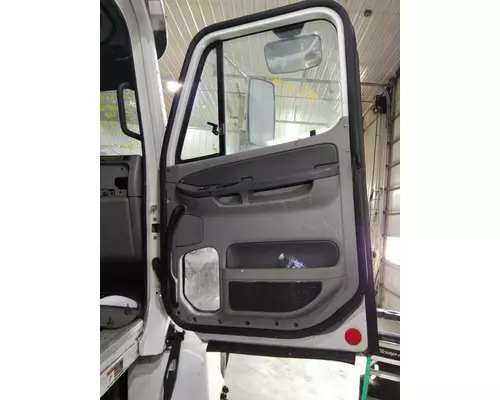 FREIGHTLINER COLUMBIA 120 DOOR ASSEMBLY, FRONT