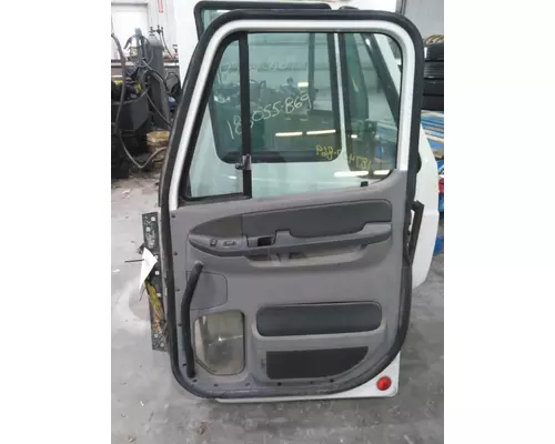 FREIGHTLINER COLUMBIA 120 DOOR ASSEMBLY, FRONT
