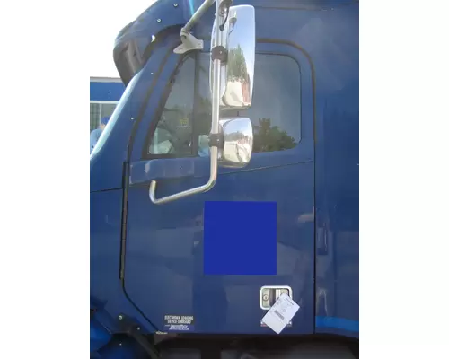 FREIGHTLINER COLUMBIA 120 DOOR ASSEMBLY, FRONT