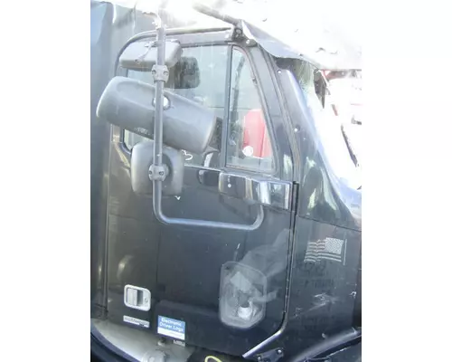 FREIGHTLINER COLUMBIA 120 DOOR ASSEMBLY, FRONT