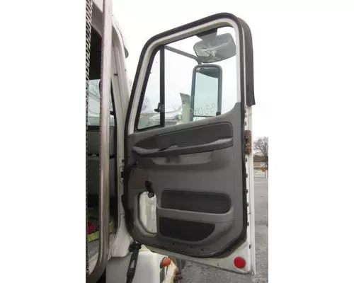 FREIGHTLINER COLUMBIA 120 DOOR ASSEMBLY, FRONT