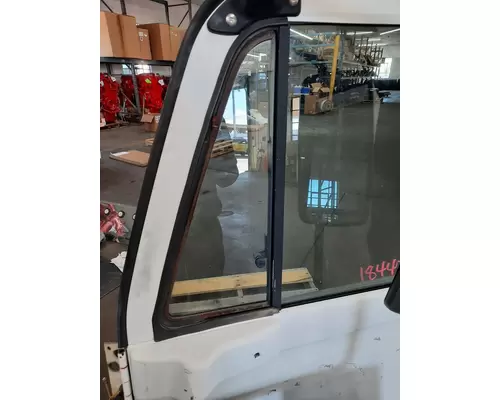 FREIGHTLINER COLUMBIA 120 DOOR ASSEMBLY, FRONT